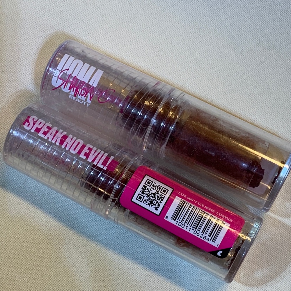 Uoma Beauty Speak No Evil Lipsticks (set of 2) - Fighter Shade (P264)